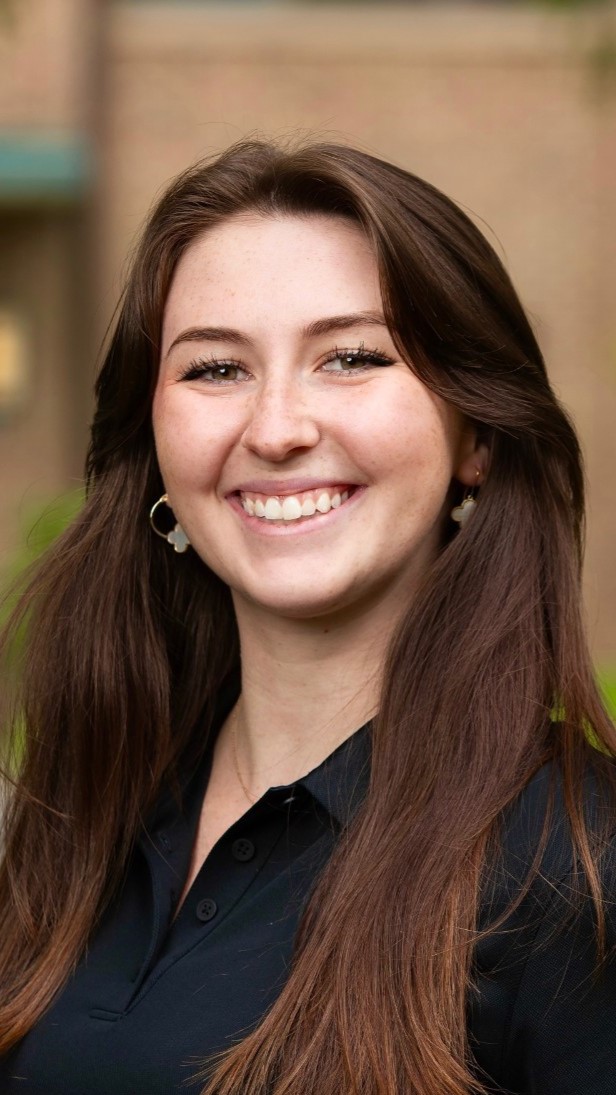 Employee Photo of Sarah deBack